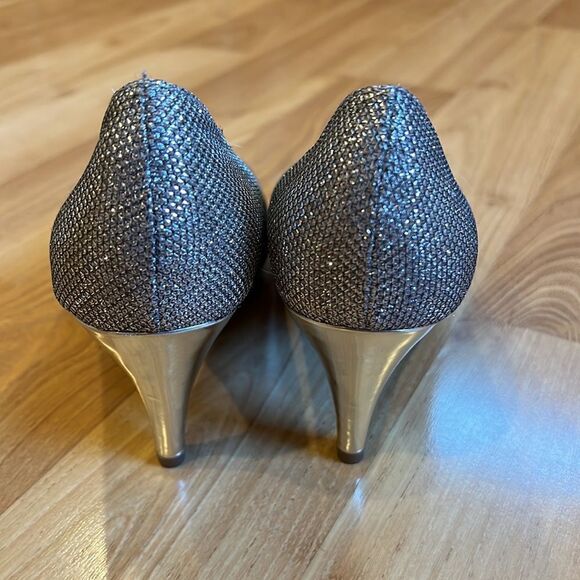 Bandolino My One Silver  Shiny Sparkling Platform Heels Women’s US Size 6 - Picture 4 of 6